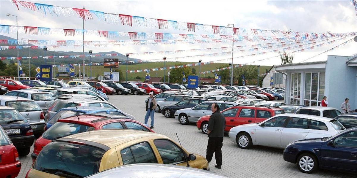 Slovenskí motoristi uprednostňujú menej ojazdené autá