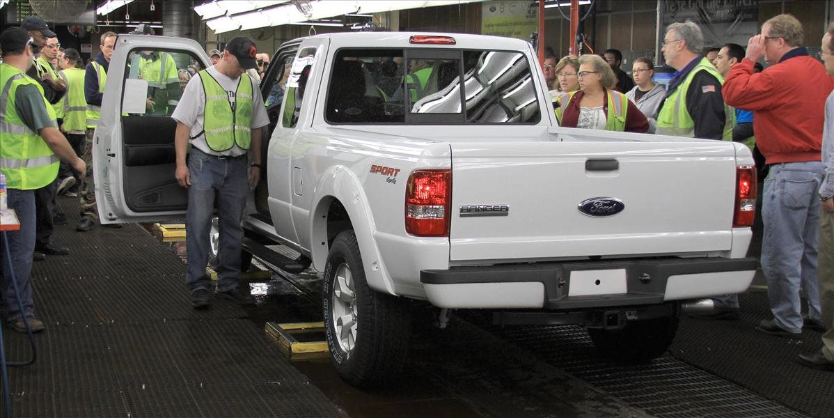 Ford zvolá pre problematické airbagy do servisov vyše 390-tisíc áut Ford Ranger