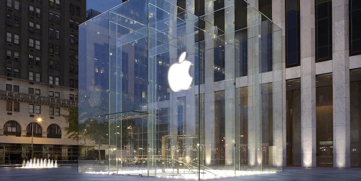 Zisk Apple vzrástol na nový rekord, ale tržby sklamali
