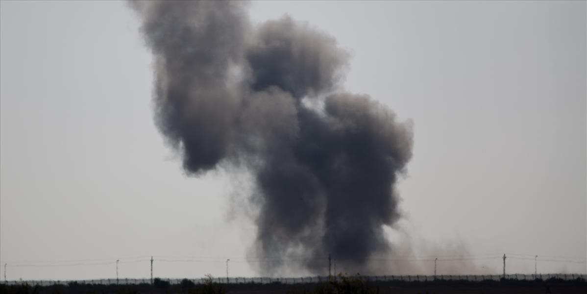 Výbuch cestnej bomby v provincii Sinaj usmrtil päť vojakov, zranil 14 ďalších
