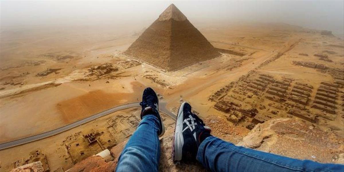 VIDEO Nemec vyšplhal na pyramídu v Gíze, naskytol sa mu úžasný pohľad