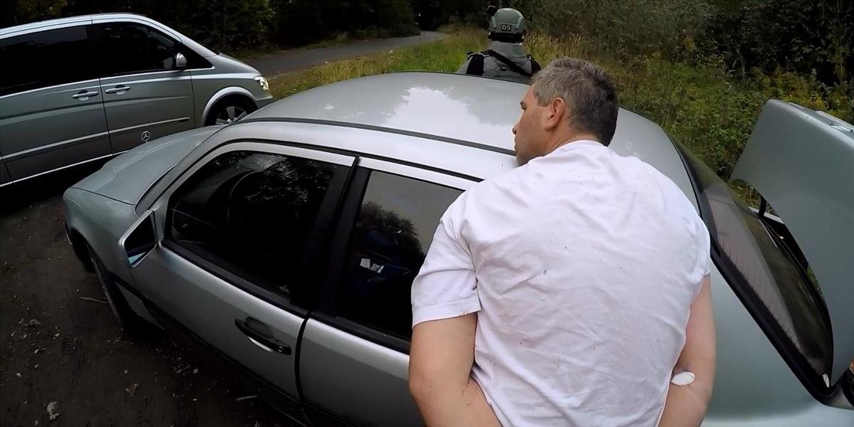 VIDEO Na severe Moravy rozbili sieť priekupníkov s drogami, ktoré putovali i do SR