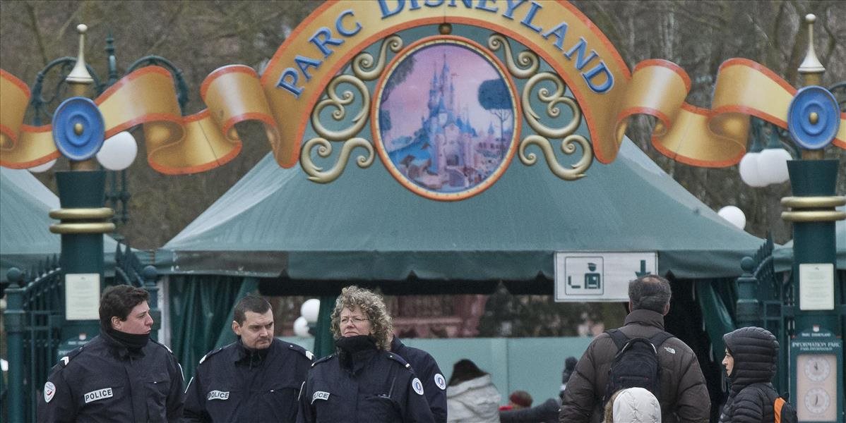 Prípad muža z Disneylandu pri Paríži nemal teroristické pozadie