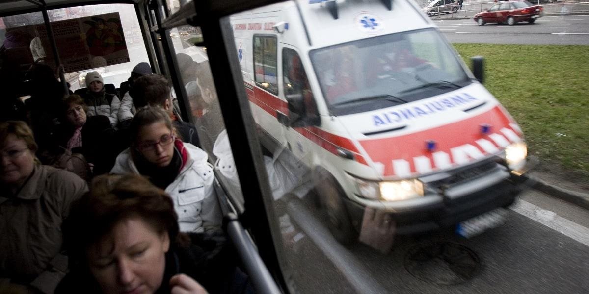 V súvislosti s nehodou autobusu MHD v Bratislave ošetrili 16 zranených