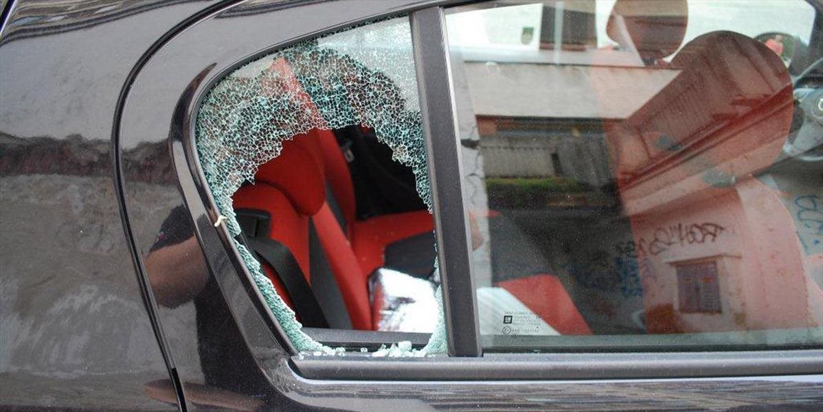 Za úmyselné poškodenie auta hrozí Prievidžanovi ročné väzenie