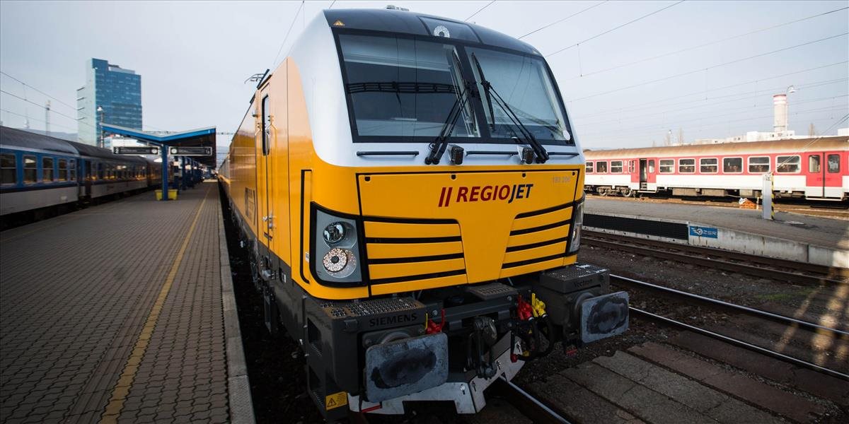 Bombu vo vlakoch RegioJetu a Leo Expressu nenašli, prehliadka spôsobila meškanie