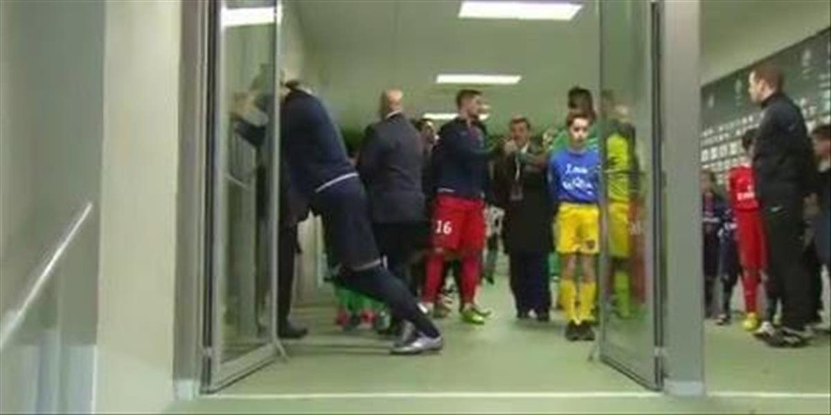 VIDEO Zlatan Ibrahimovič sa pred zápasom so St.Étienne takmer zranil