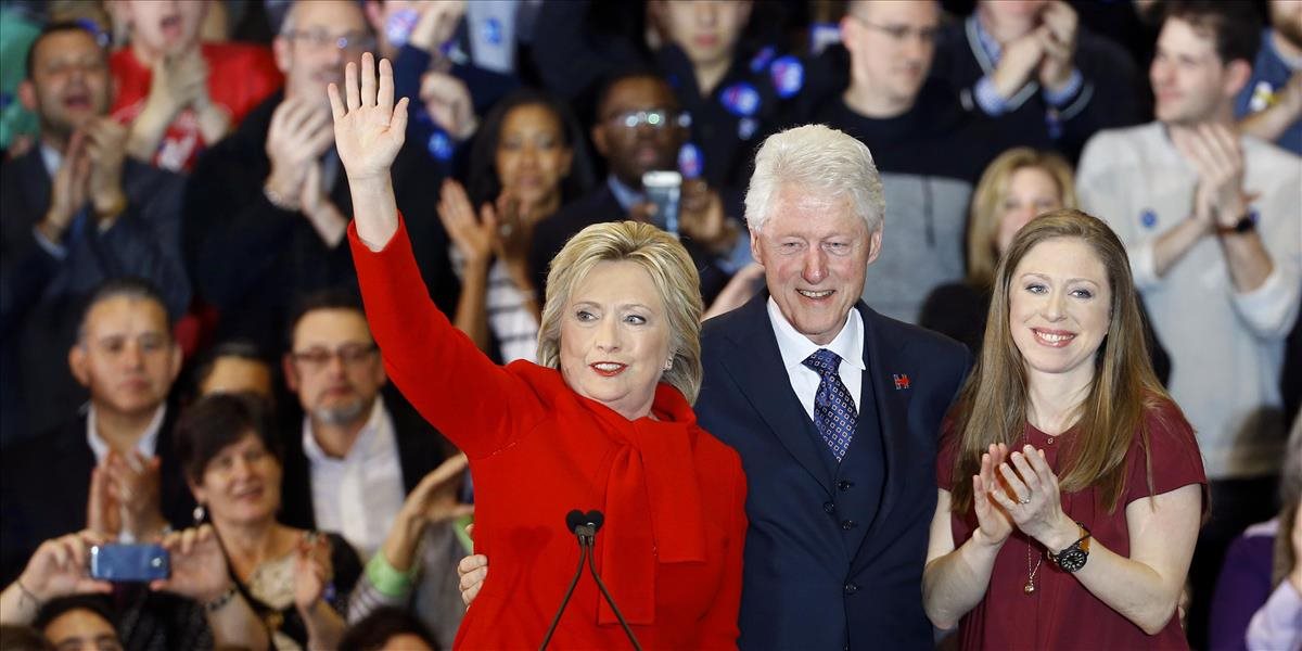 Víťazom volebných zhromaždení demokratov v Iowe je Hillary Clintonová