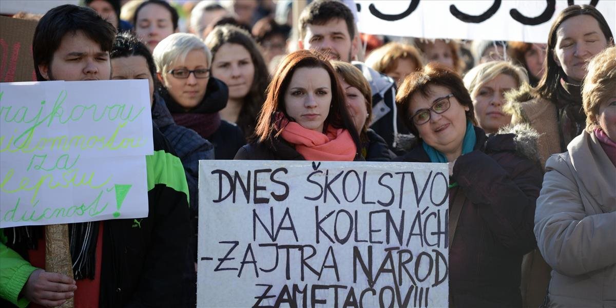 Štrajk učiteľov: Zatvorených zostalo 58 škôl