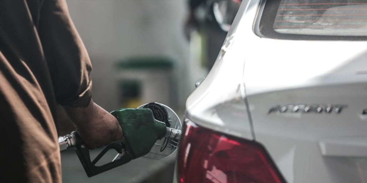 Ceny ropy opäť klesli, tretí deň po sebe