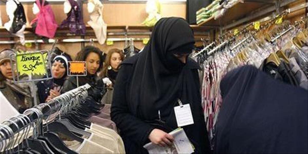 FOTO Dolce&Gabbana sa prispôsobujú trhu, predávajú hidžáby pre moslimky