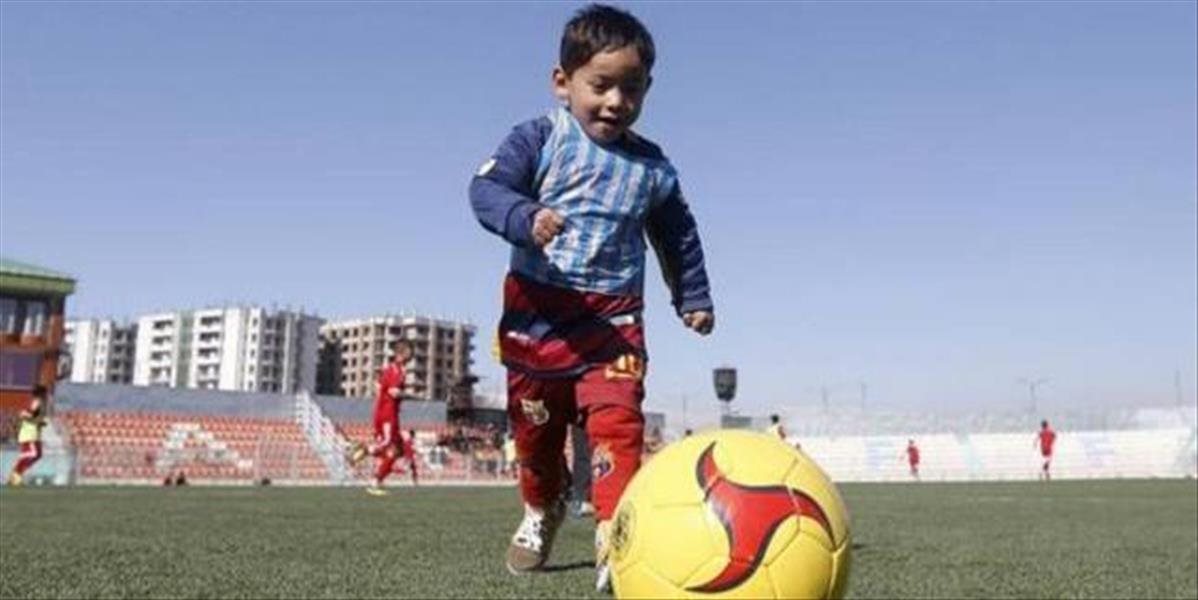 VIDEO Malý Murtaza už dostal Messiho dres, chystá sa na návštevu Barcelony