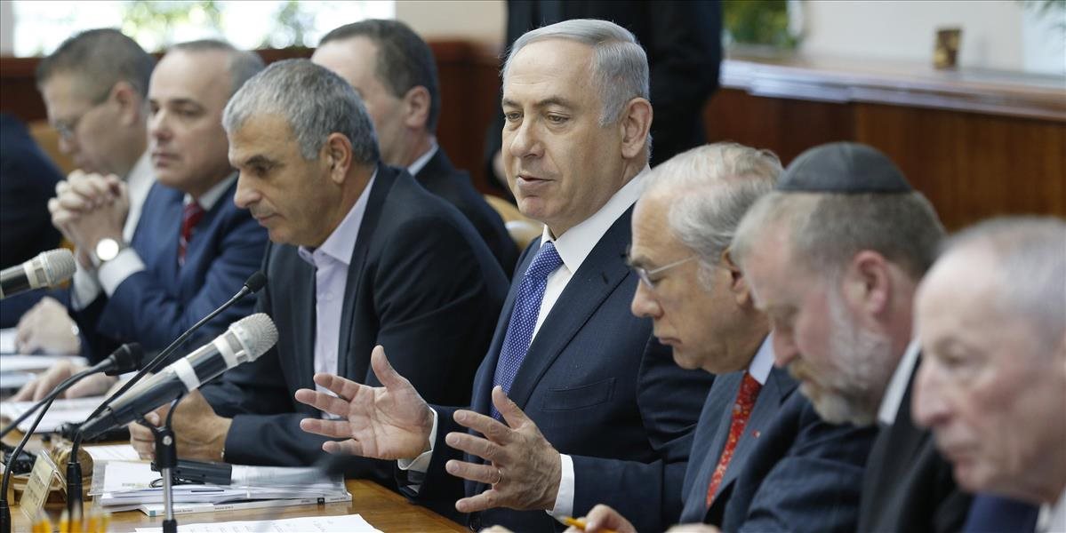Netanjahu chce potrestať arabských členov parlamentu za schôdzku s pozostalými palestínskych útočníkov
