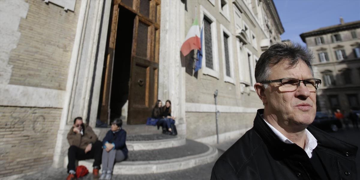 Kritický člen Pápežskej komisii pre ochranu mladistvých si berie voľno