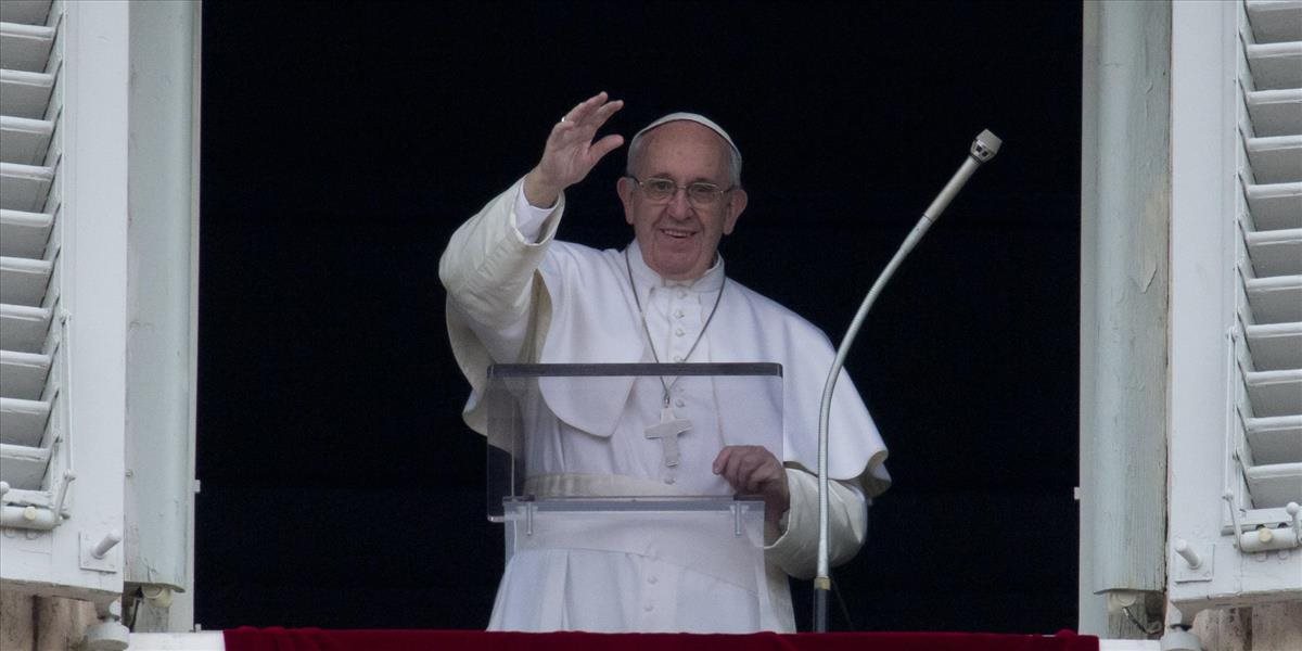 Pápež žiada o pomoc pre Sýrčanov utekajúcich pred bojmi a prosí o modlitby