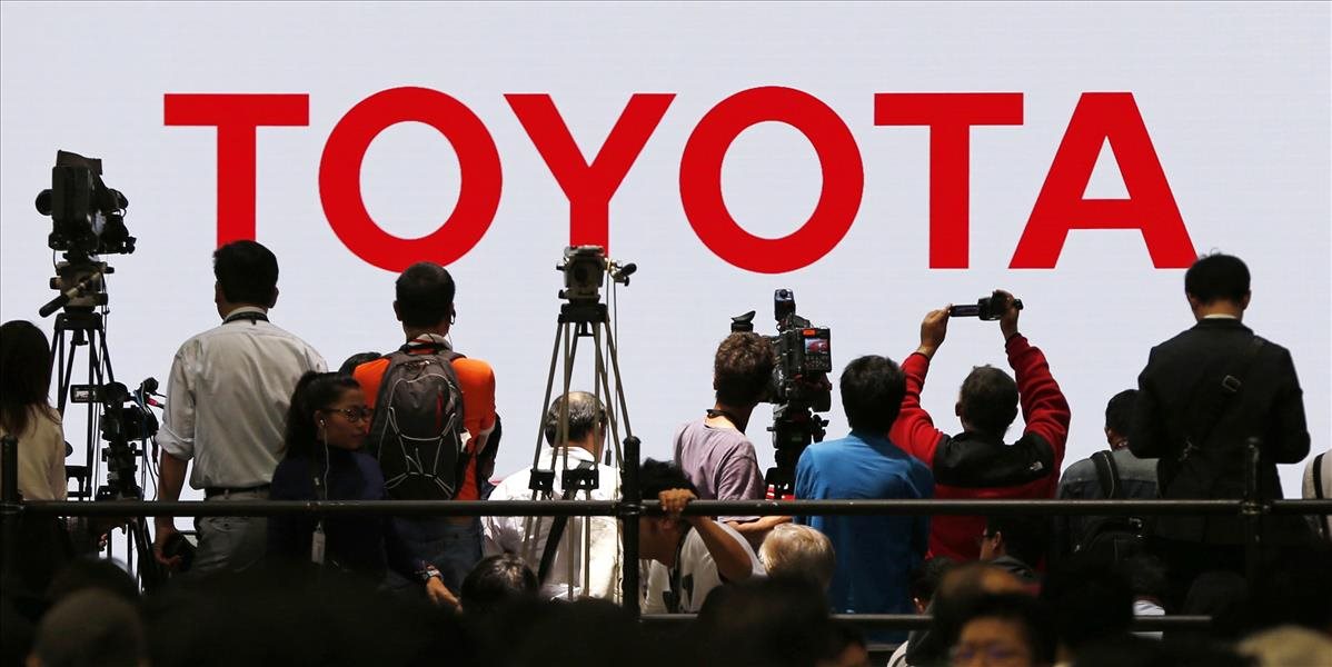 Toyota zastavila výrobu vo všetkých domácich závodoch