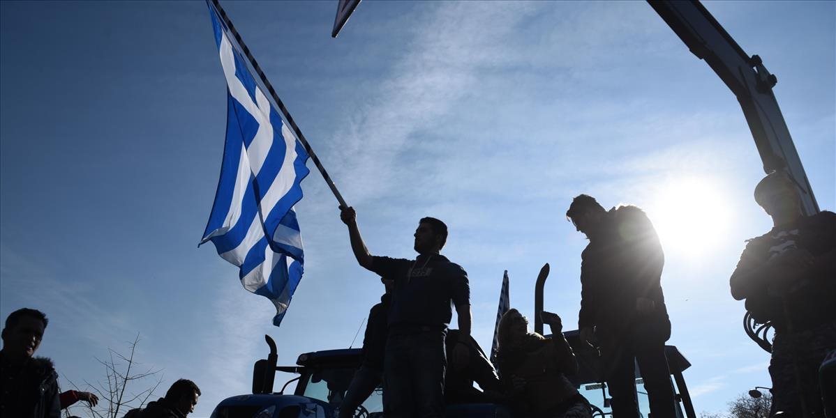 Zlatý úsvit demonštroval proti výstavbe utečeneckého tábora pri Aténach