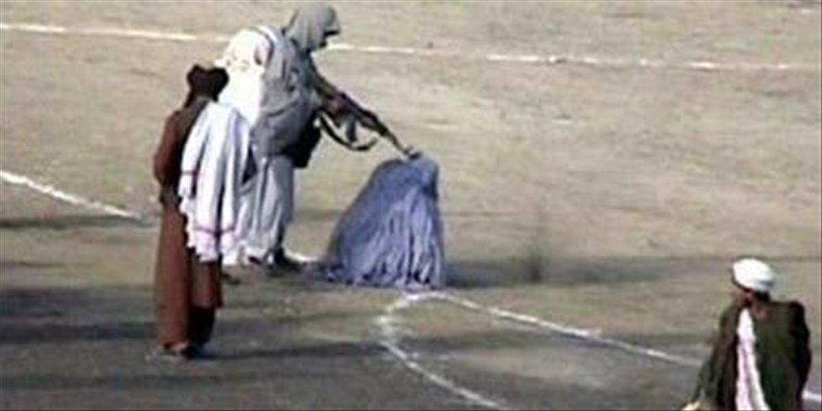 Taliban popravil ženu za cudzoložstvo