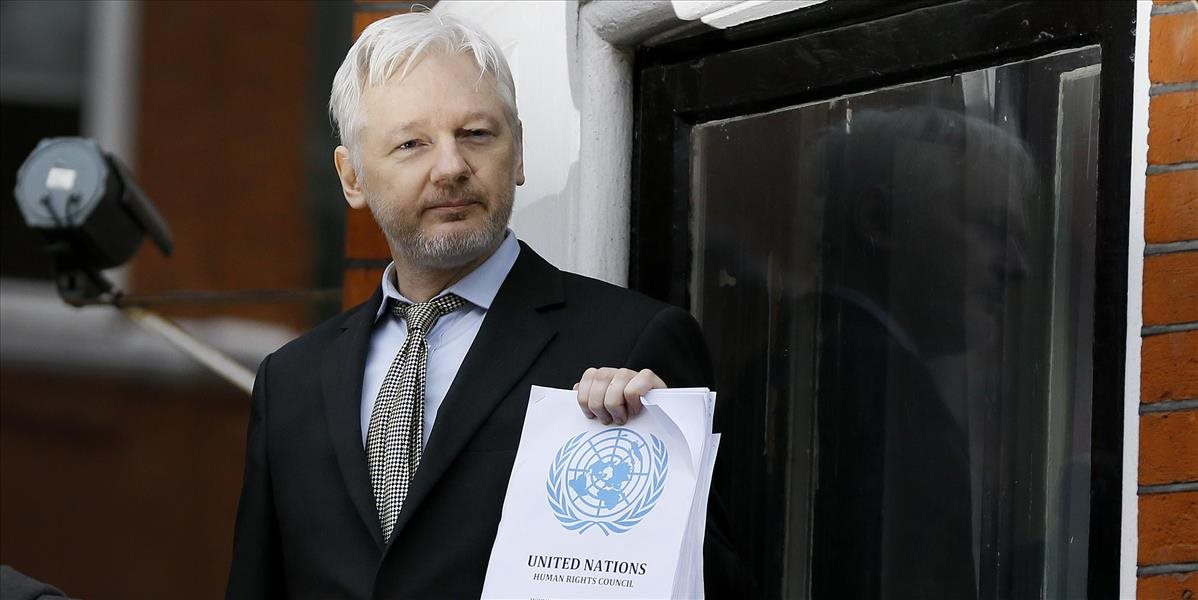 Švédska prokuratúra predloží novú žiadosť o vypočutie Juliana Assangea