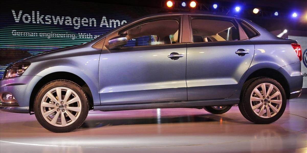 VW zvoláva do servisov v USA 680-tisíc áut pre zlé airbagy, Daimler 840-tisíc