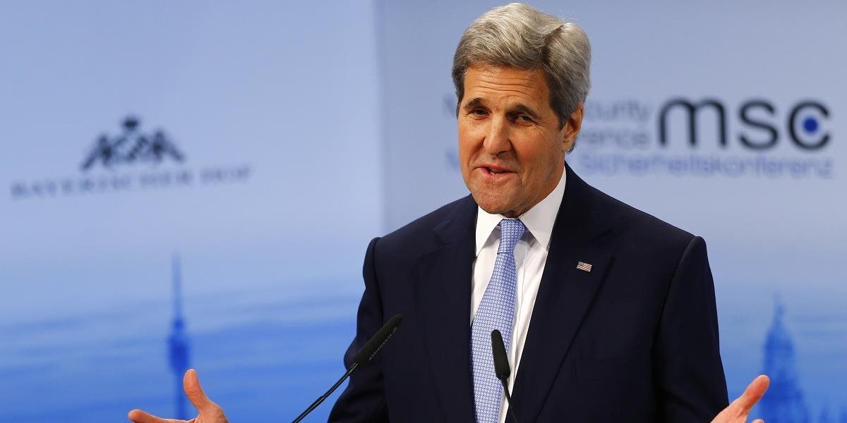Kerry: Sankcie voči Rusku budú v platnosti do plnej implementácie Minska