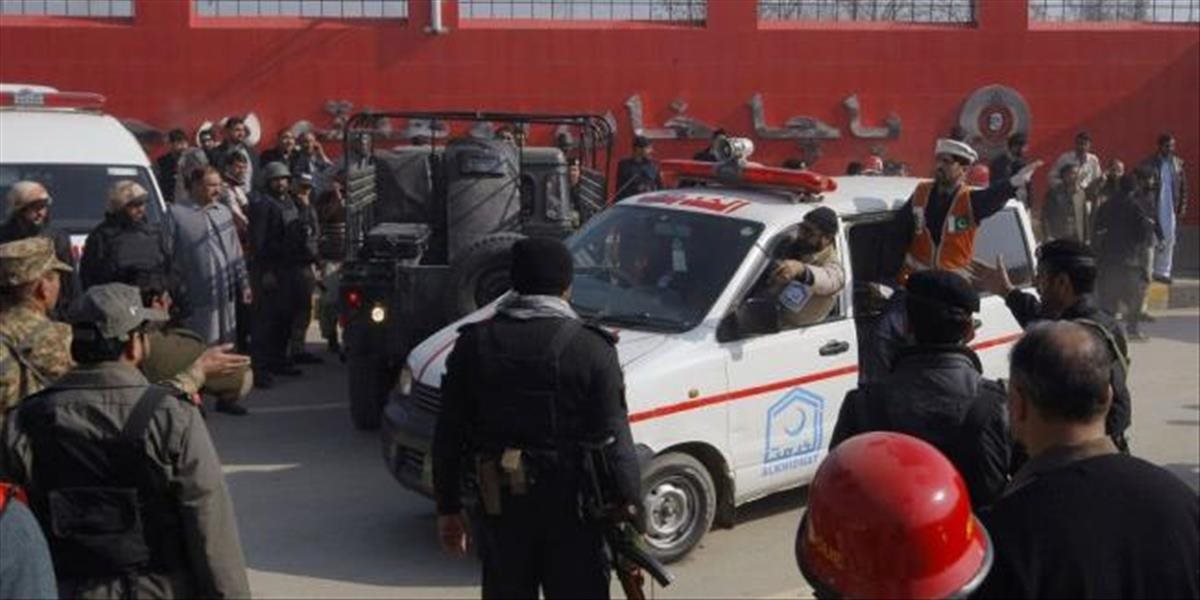 Pakistanskú univerzitu po krvavom útoku Talibanu opäť otvorili