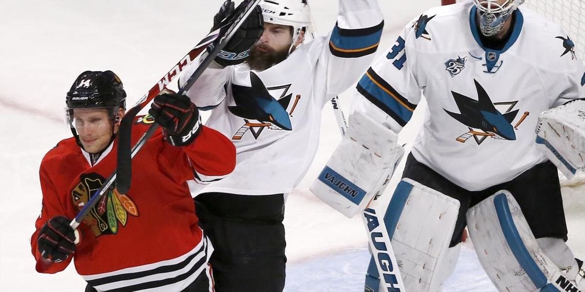 NHL: Chicago bez Hossu zdolalo Toronto, Pánik s pluskou, štyri body Kanea