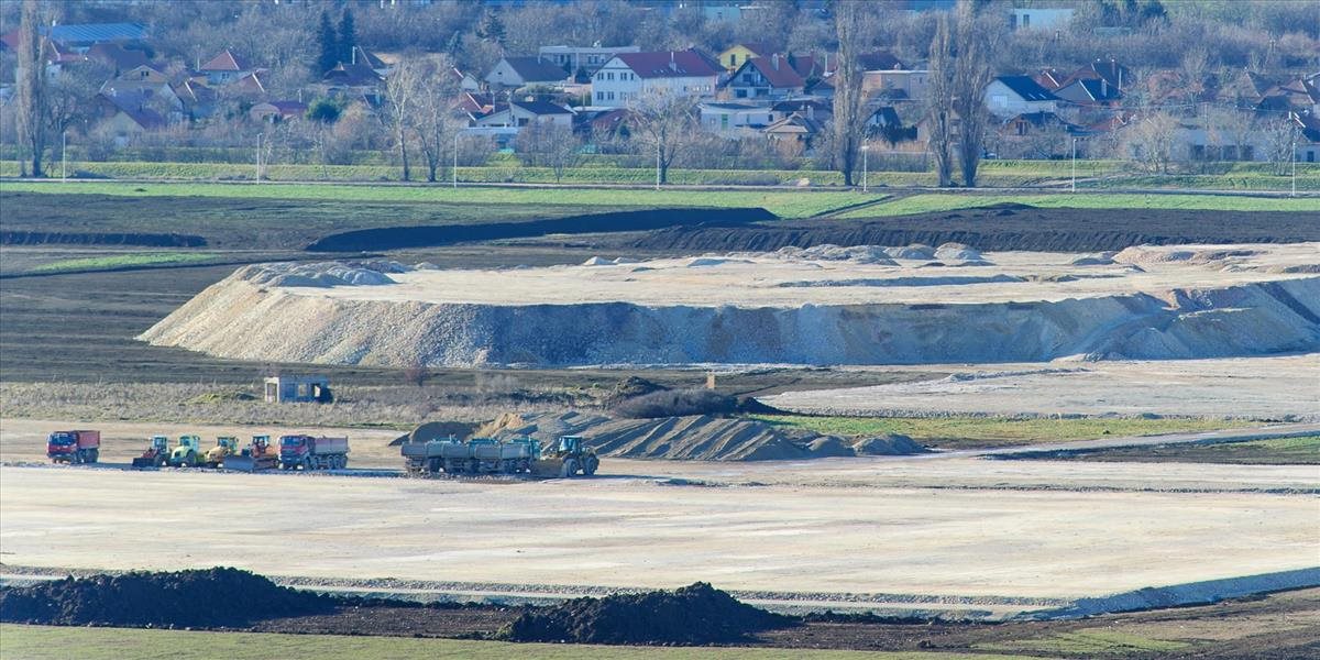 Investícia Jaguaru pomôže ekonomike, slovenské firmy sa hlásia o spoluprácu