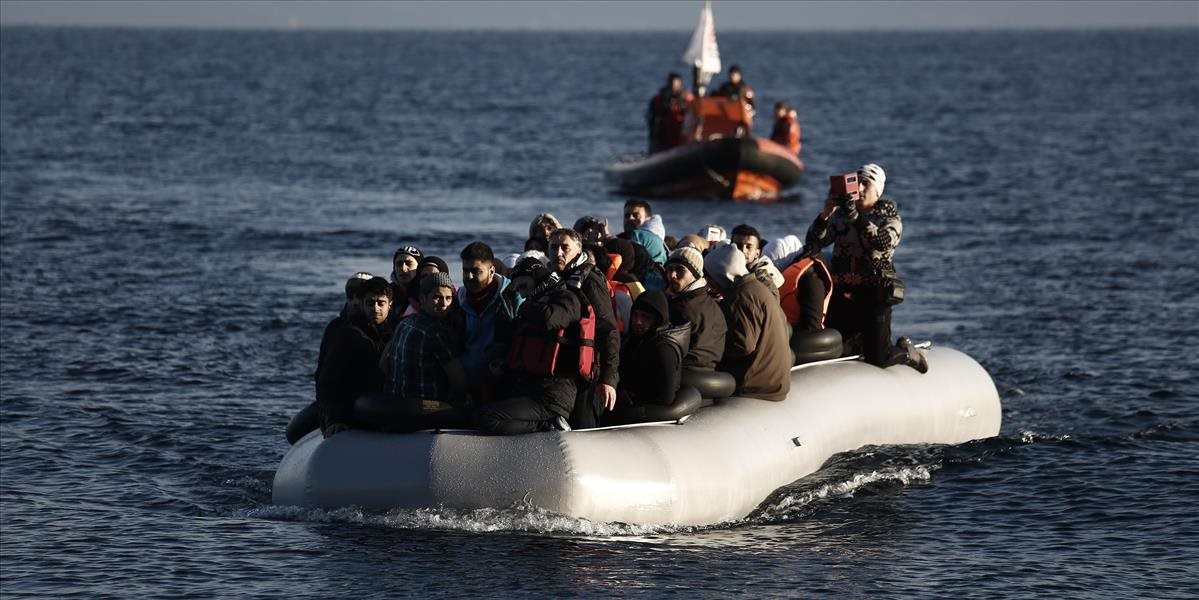 Do Egejského mora dorazili plavidlá misie NATO, budú monitorovať pašerákov ľudí