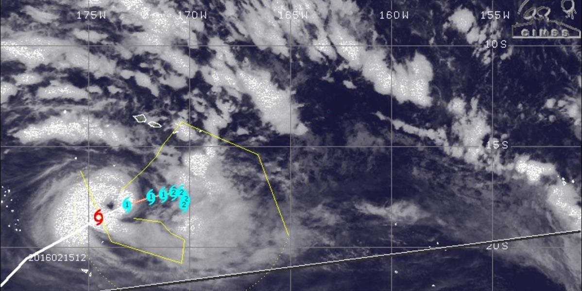 Okolo Fidži prechádza mohutný cyklón Winston