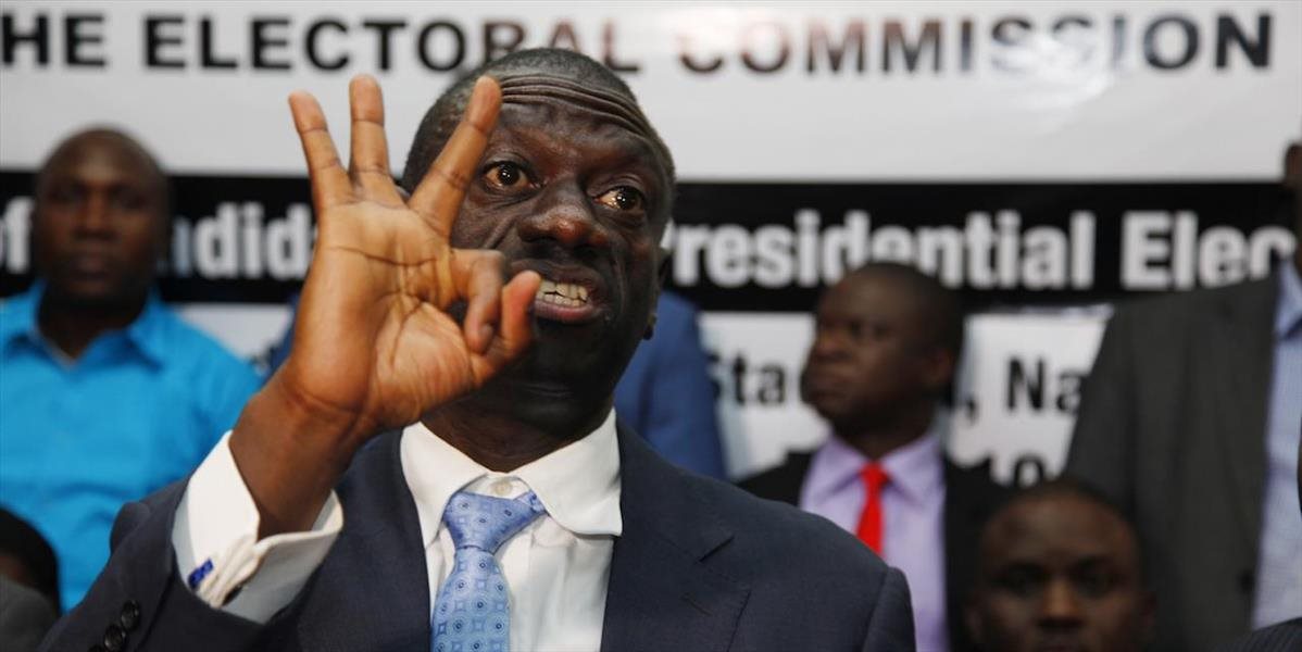 V Ugande uvalili na opozičného prezidentského kandidáta domáce väzenie