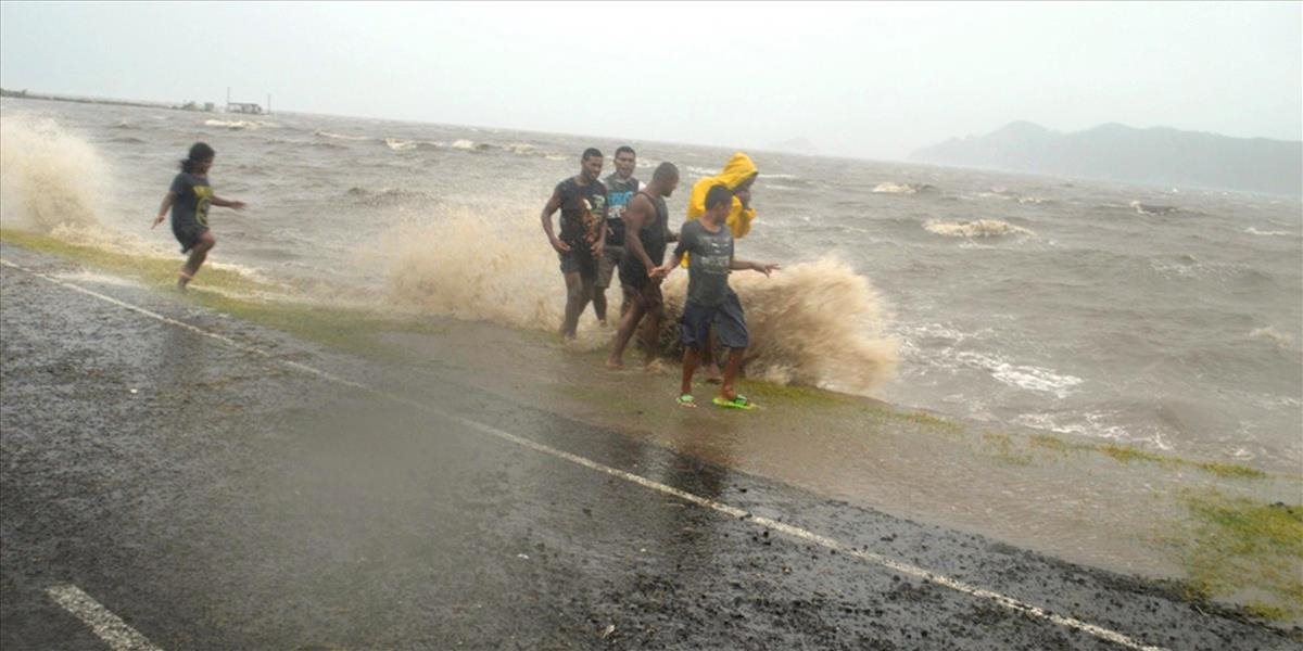 VIDEO Fidži zasiahla mohutná cyklóna Winston