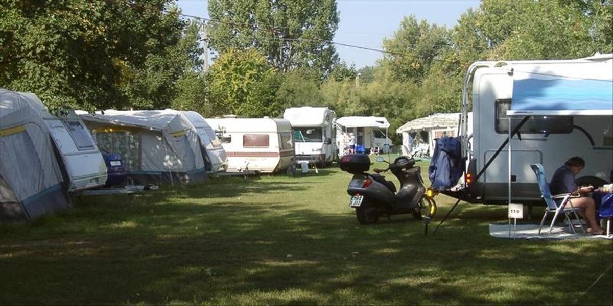 Česi sa vrátili do kempov, ich prevádzkovatelia vlani uvítali vyše milión hostí