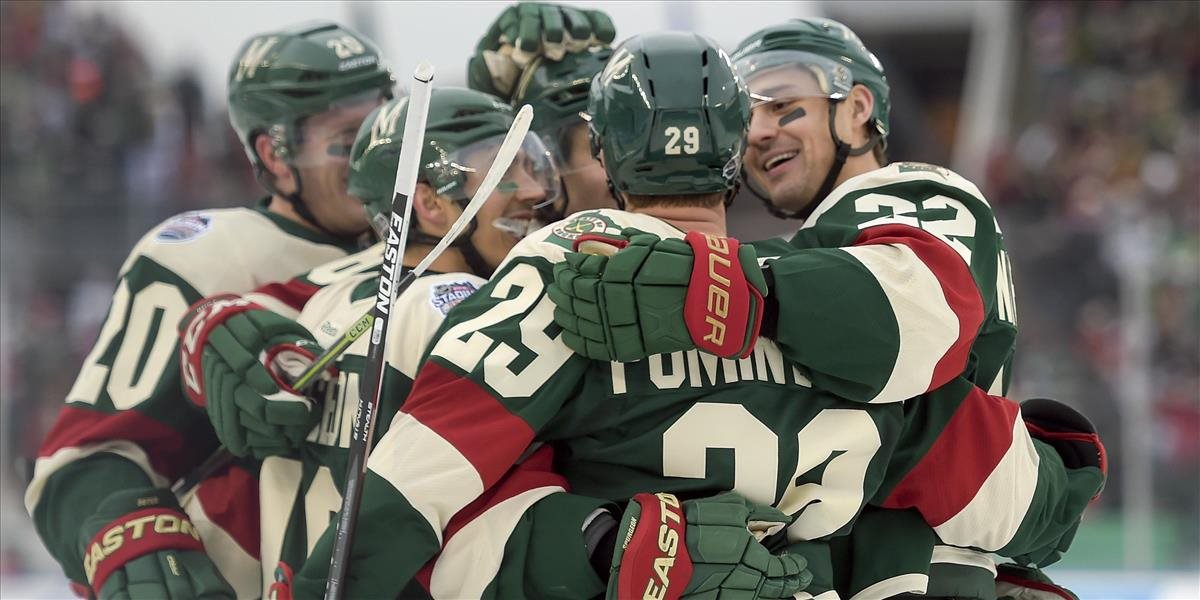NHL: Minnesota pod holým nebom deklasovala Chicago, Hrivíkov víťazný debut
