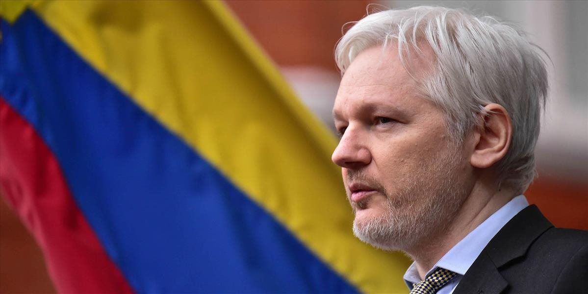 Právnici požiadali o zrušenie zatykača na Juliana Assangea