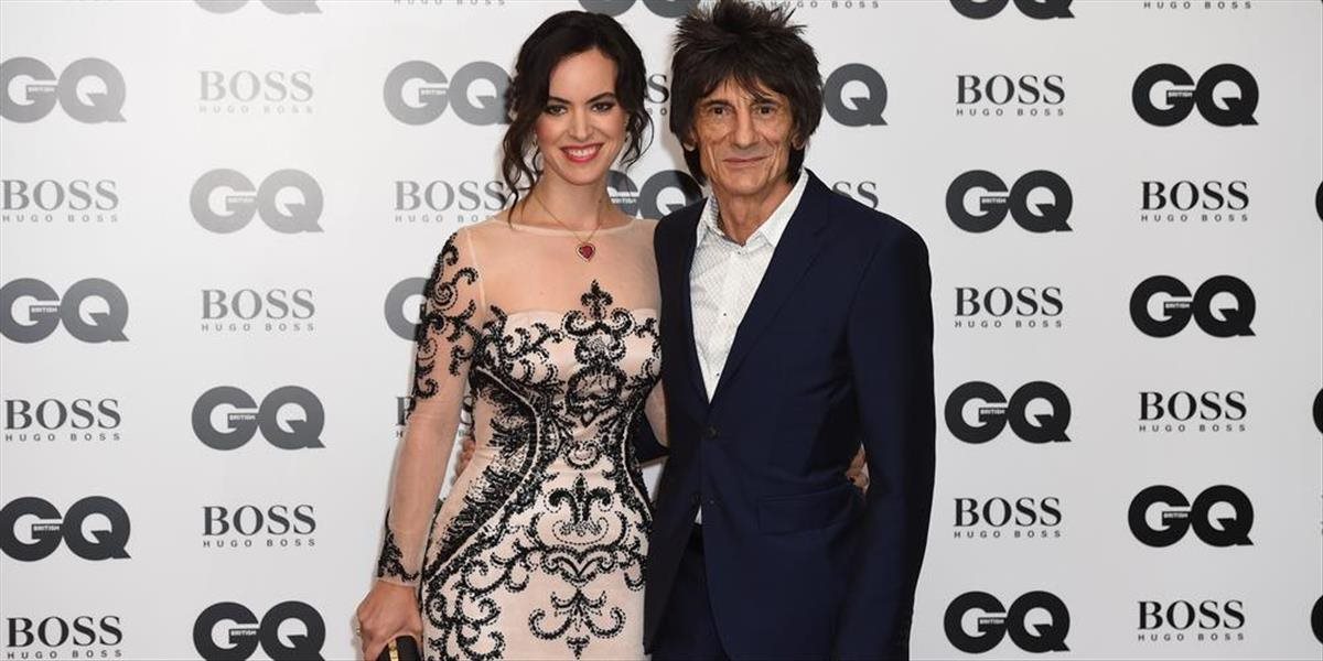 Tehotná manželka gitaristu Rolling Stones nie je na turné kvôli vírusu zika