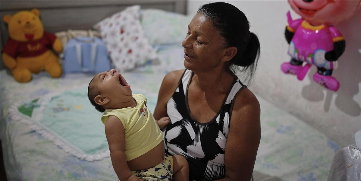 Matky v krajinách zasiahnutých zikou môžu svoje deti naďalej dojčiť