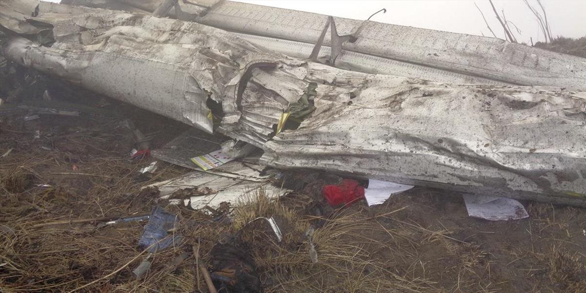 V Nepále sa zrútilo ďalšie lietadlo s 11 ľuďmi na palube