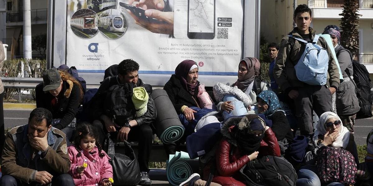 Grécko pre migračnú krízu stráca turistov