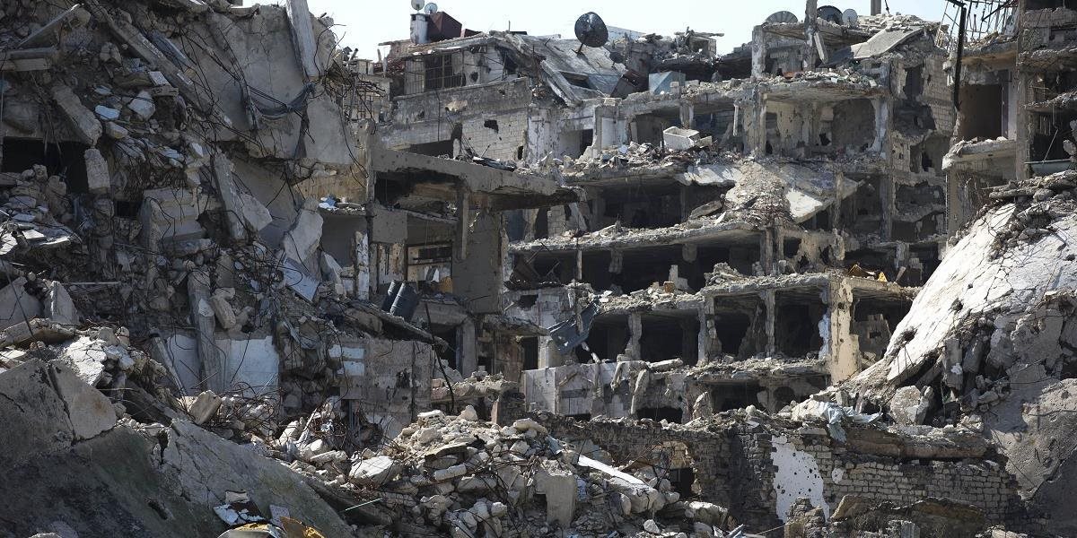 Vláda obviňuje povstalcov, že napriek prímeriu ostreľovali Damask