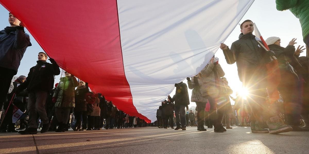 Demonštranti vo Varšave protestovali proti vláde, obhajovali Walesu