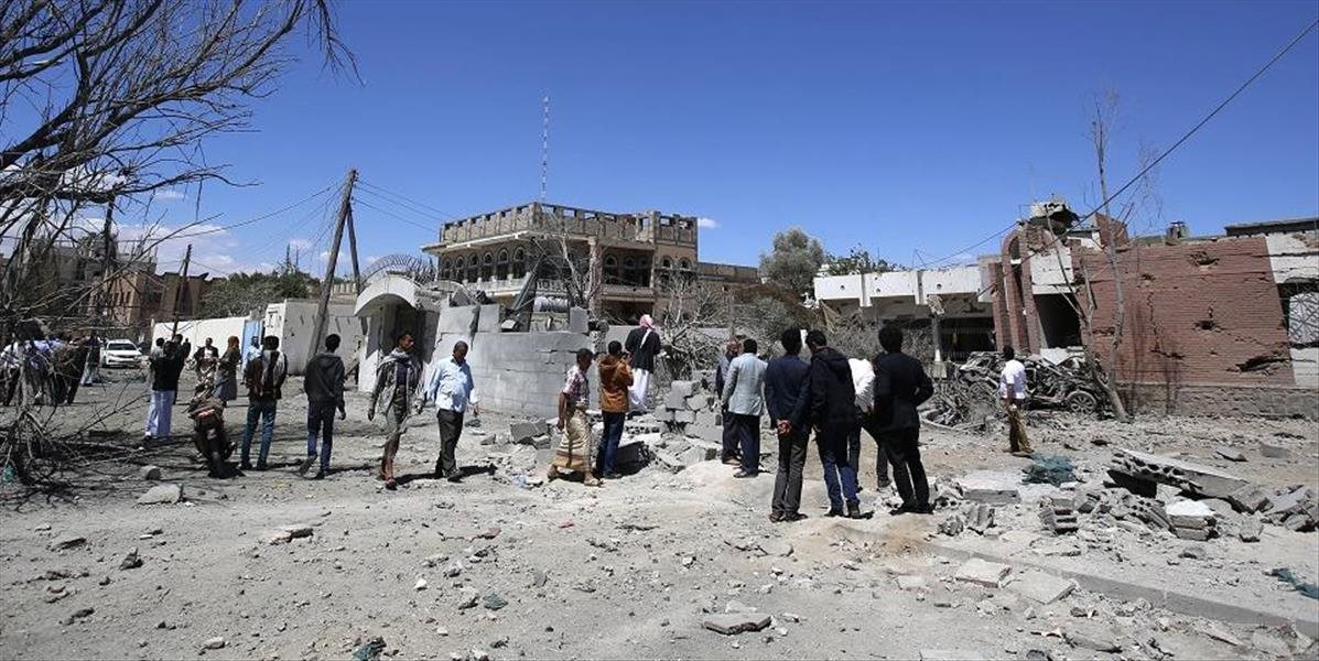 Lietadlá protipovstaleckej koalície zabili pri Saná 40 ľudí