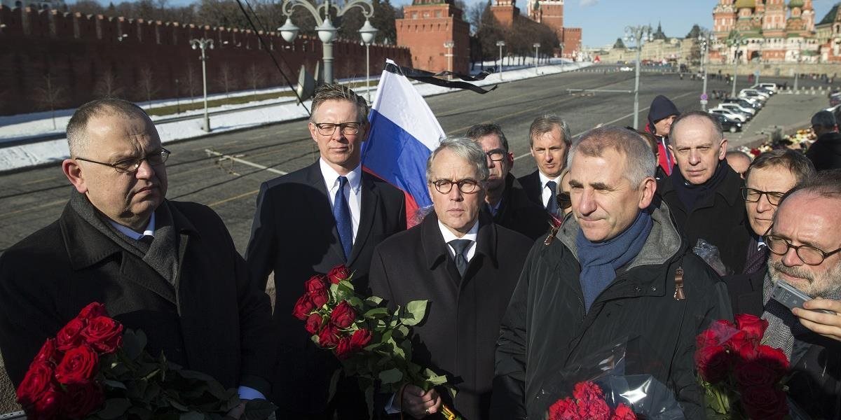 Veľvyslanci EÚ v Rusku si uctili pamiatku zavraždeného Borisa Nemcova