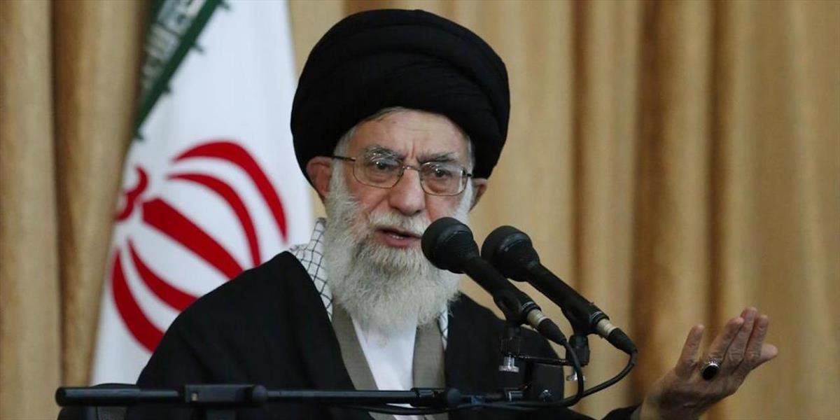 Chameneí vyzdvihol vysokú účasť na voľbách v Iráne