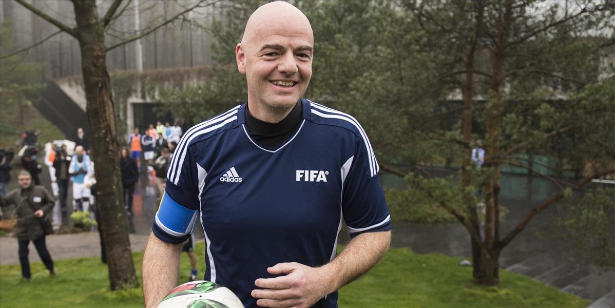 FOTO Nový prezident FIFA Infantino podporil DFB, cez víkend si zahral zápas s kolegami