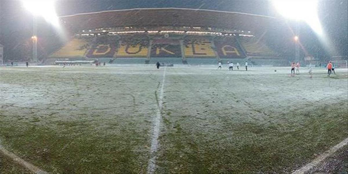 Pražské derby medzi Duklou a Spartou zrušil sneh