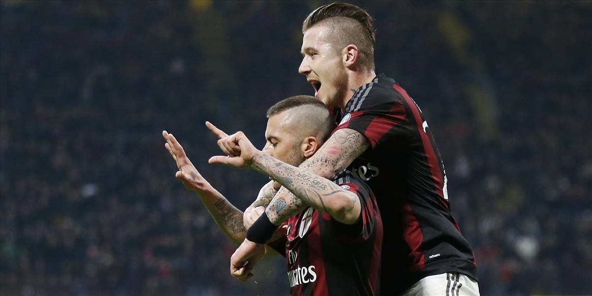 AC Miláno deklasovalo Alessandriu 5:0 a postúpilo do finále pohára