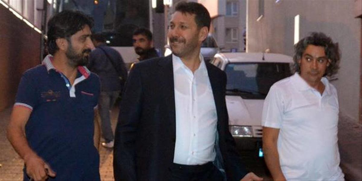 V Turecku zatkli vysokopostavených členov holdingu Boydak, mali podporovať tzv. paralelné štruktúry