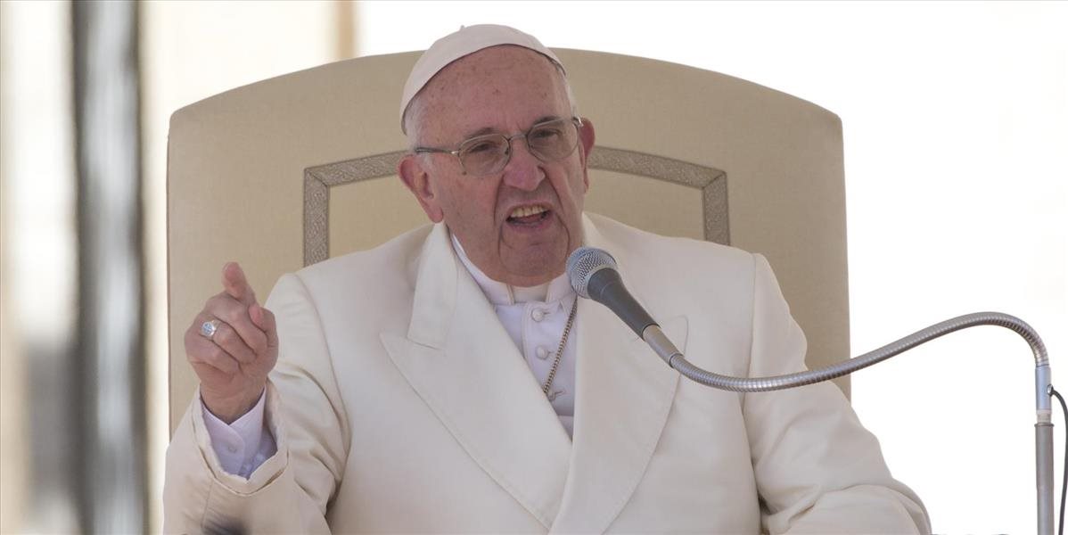 Pápež: Dnes môžeme hovoriť o arabskej invázii v Európe