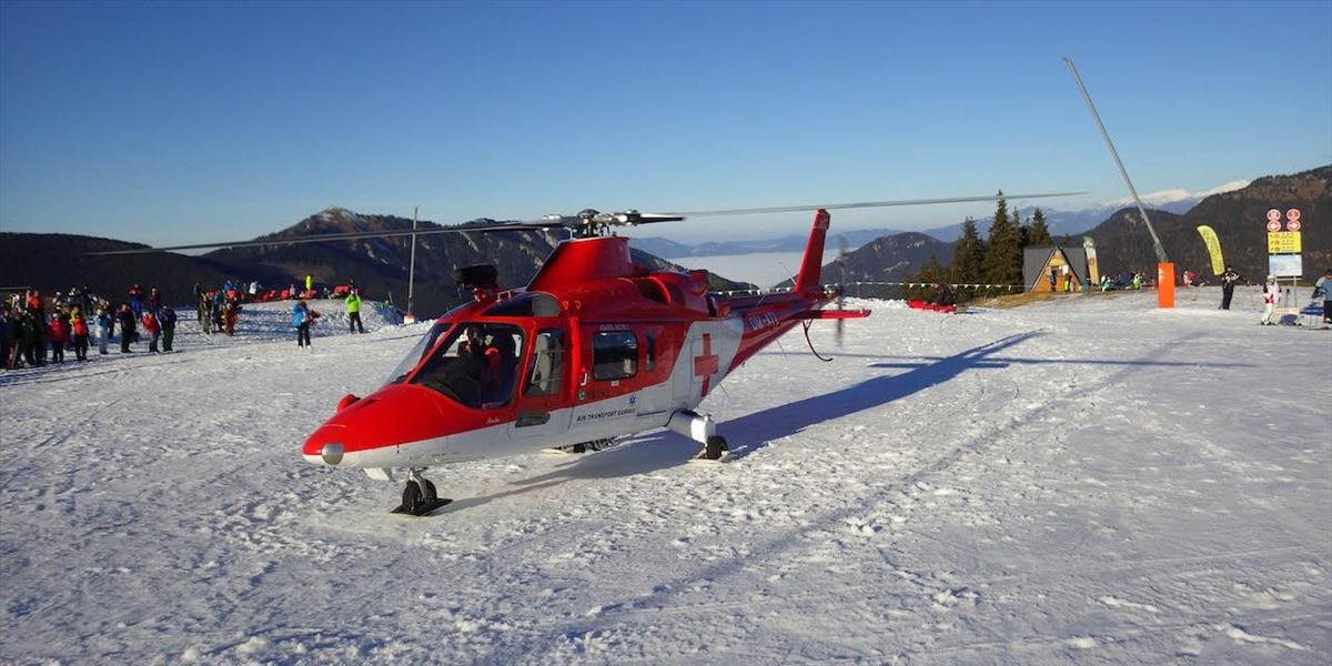 Niekoľko lyžiarov sa zranilo na Chopku, pomáhal aj vrtuľník